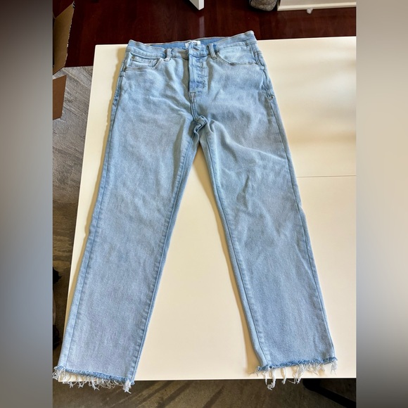 Kensie Jeans (Amber High Rise Stovepipe) size 6/28. Like new condition. - Picture 4 of 4